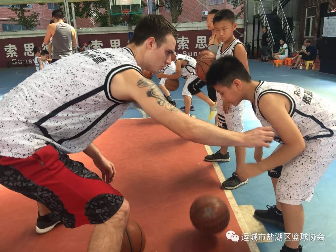 哪里可以找到专业的篮球训练咨询师_0